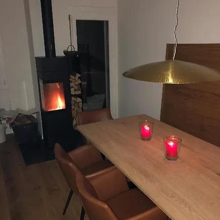 Apartament Sonnendurchflutete Familienwohnung Platta